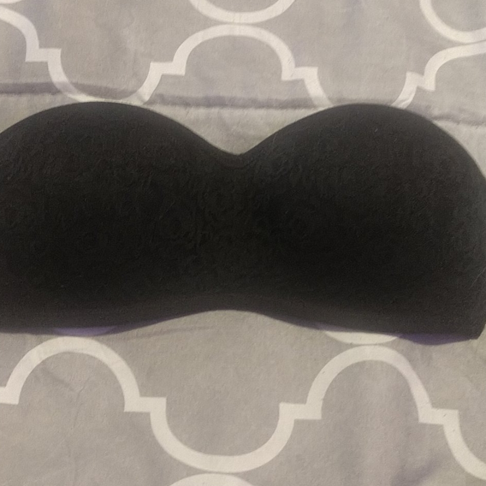 VS PINK strapless bra with padding